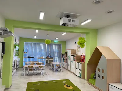 Dwujęzyczne Przedszkole Wild Fox o profilu Montessori